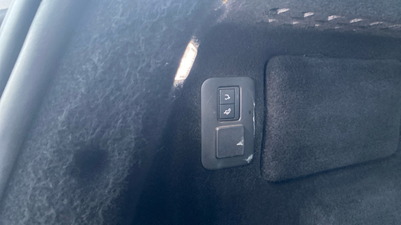 Land Rover Range Rover Evoque 1.5 P300e R-Dynamic SE 5dr Auto Hatchback